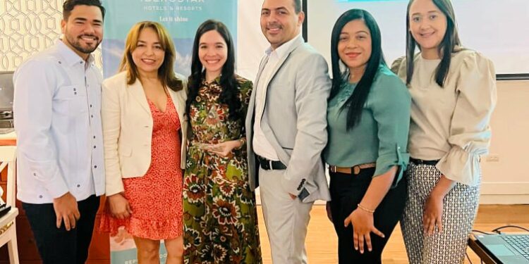 Iberostar premia a TTOO y agentes de viajes en Santiago - Noticias de turismo