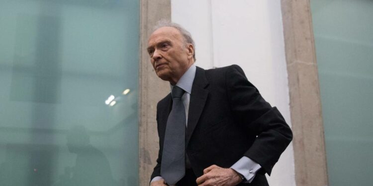 Investiga EU a Gertz – El Financiero