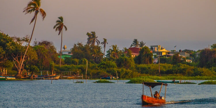 Coyuca de Benítez aumenta la conectividad carretera por carretera, con el inicio de operaciones en su primera etapa del libramiento poniente de Acapulco