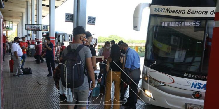 La Nación / Casi 30.000 personas ya pasaron por la Terminal