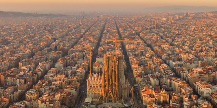 Barcelona, tiempo perdido. Foto: Bigstock