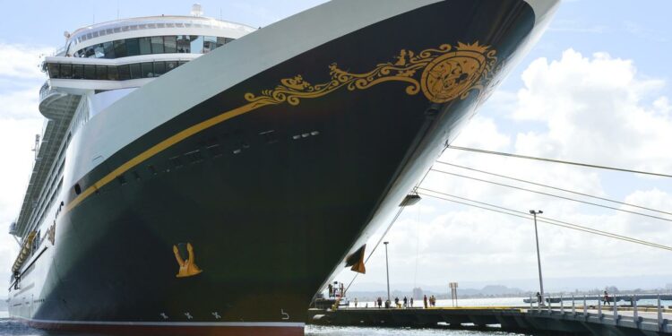 Llegada del crucero Fantasy marca el regreso de Disney Cruise Line a Puerto Rico