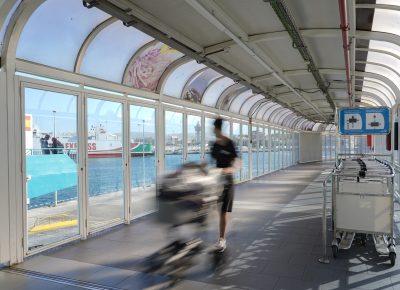 Marruecos autoriza a compañías locales de transporte de pasajeros a reanudar viajes a España