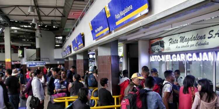 MinTransporte anunció que se reanudaron los viajes terrestres entre Colombia y Perú