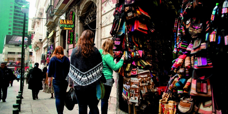 PCR, fotos de hospedaje, seguros, visas entre las 7 trabas que hunden el turismo