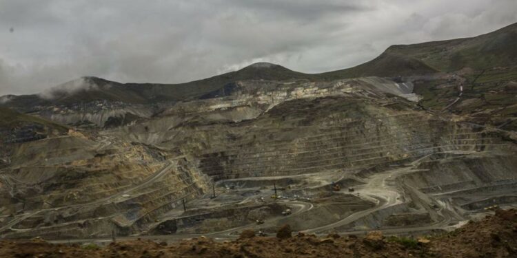 Perú cae ocho puestos en ranking mundial de atractivo para inversiones mineras | ECONOMIA