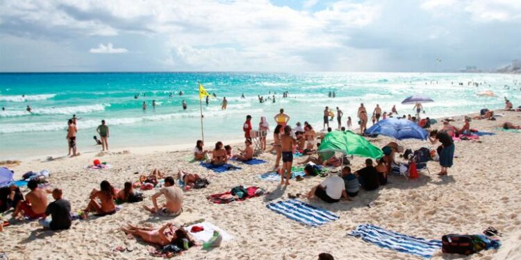 México en lugar 43 internacional por gasto de turista: académicos, consumo turistico