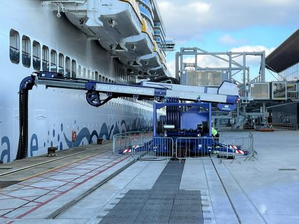 Puerto de Southampton pone en funcionamiento su instalación de energía en tierra
