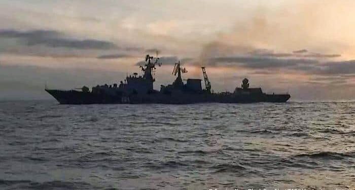 Se incendia el Crucero Moskvá; Orgullo de la Flota Rusa