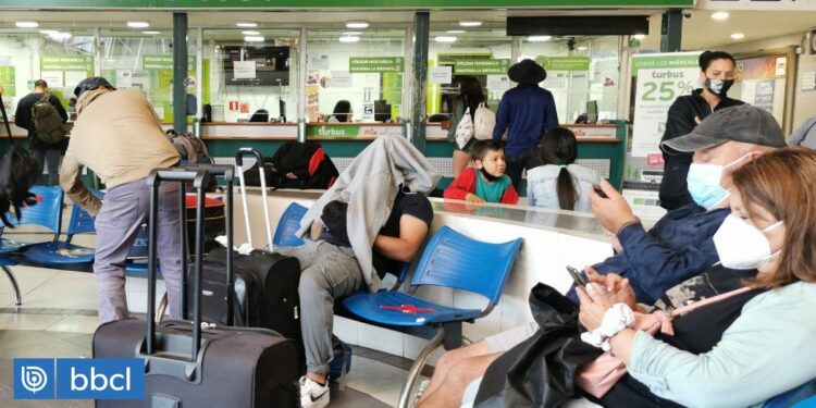 Semana Santa: Gobierno proyecta que viajes aumenten 129,6% e indica comunas que tendrán más turistas | Economía