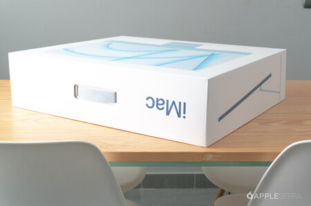 iMac unboxing