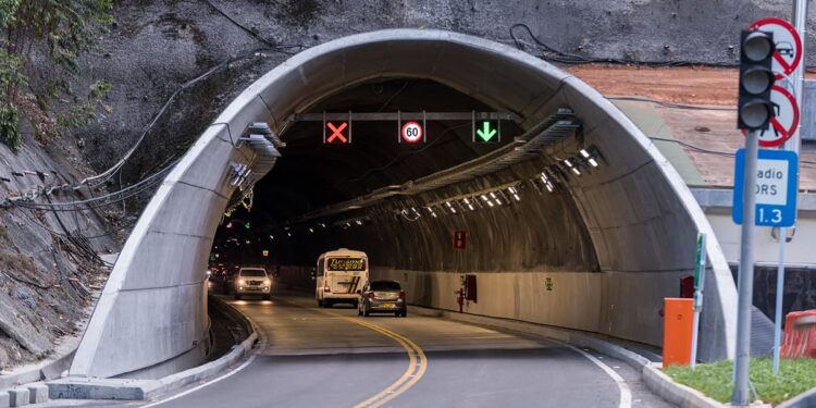 Intervenciones en la Vía al Túnel de Oriente - Aeropuerto de lunes a jueves