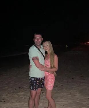 Derryl y Rebecca quedaron varados en Barbados