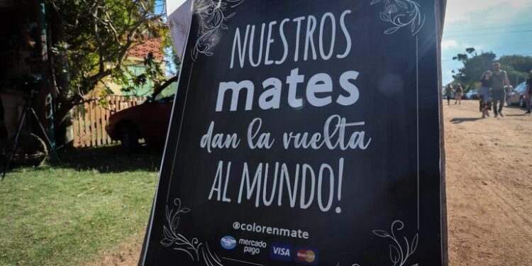 Un mate, un recuerdo de Valizas en el mundo - Viajes