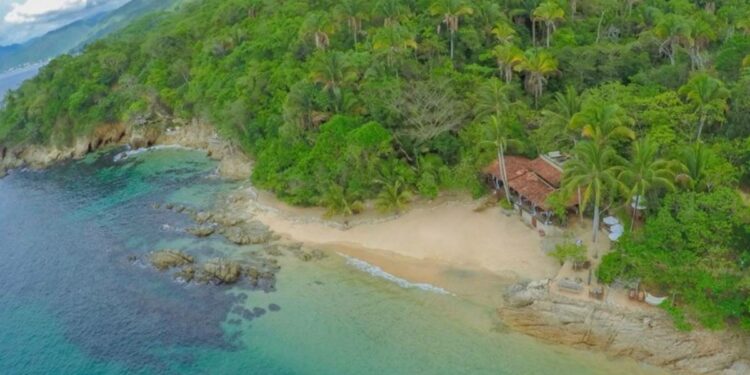 Un paraíso turquesa oculto en la costa de Jalisco – El Financiero