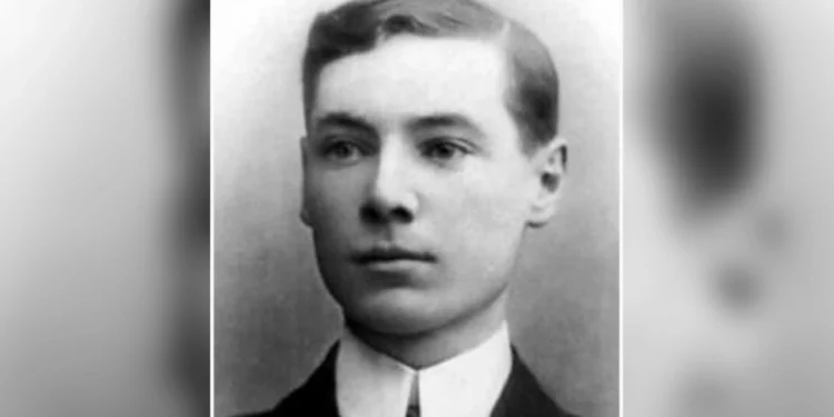 "Una valija del Titanic", el libro que narra la historia de Edgar Andrew, el cordobés que murió en el crucero