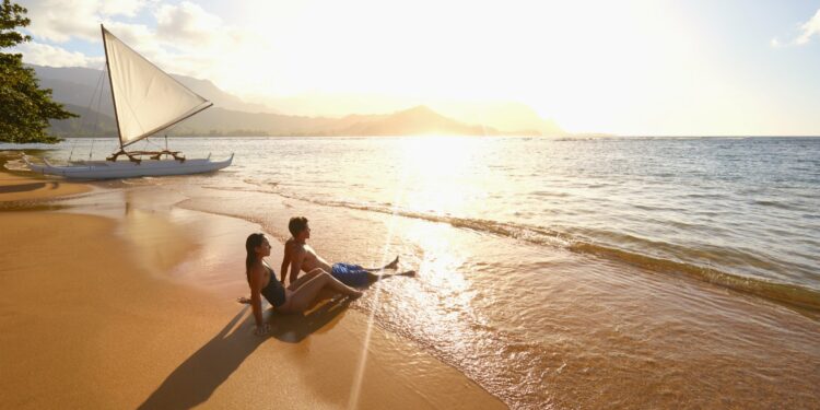 Vacaciones económicas: los mejores consejos para ahorrar dinero en viajes este año, desde alertas de precios hasta volar un viernes