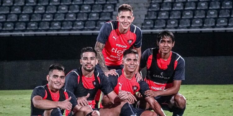 Versus / Los 23 convocados de Cerro Porteño para viajar a Juan León Mallorquín