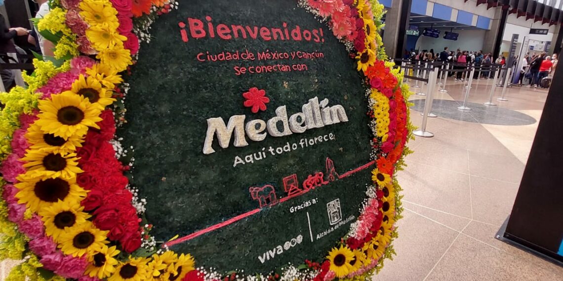 Viva Aerobus inaugura nueva ruta entre «Medellín Colombia y La CDMX y Cancún»