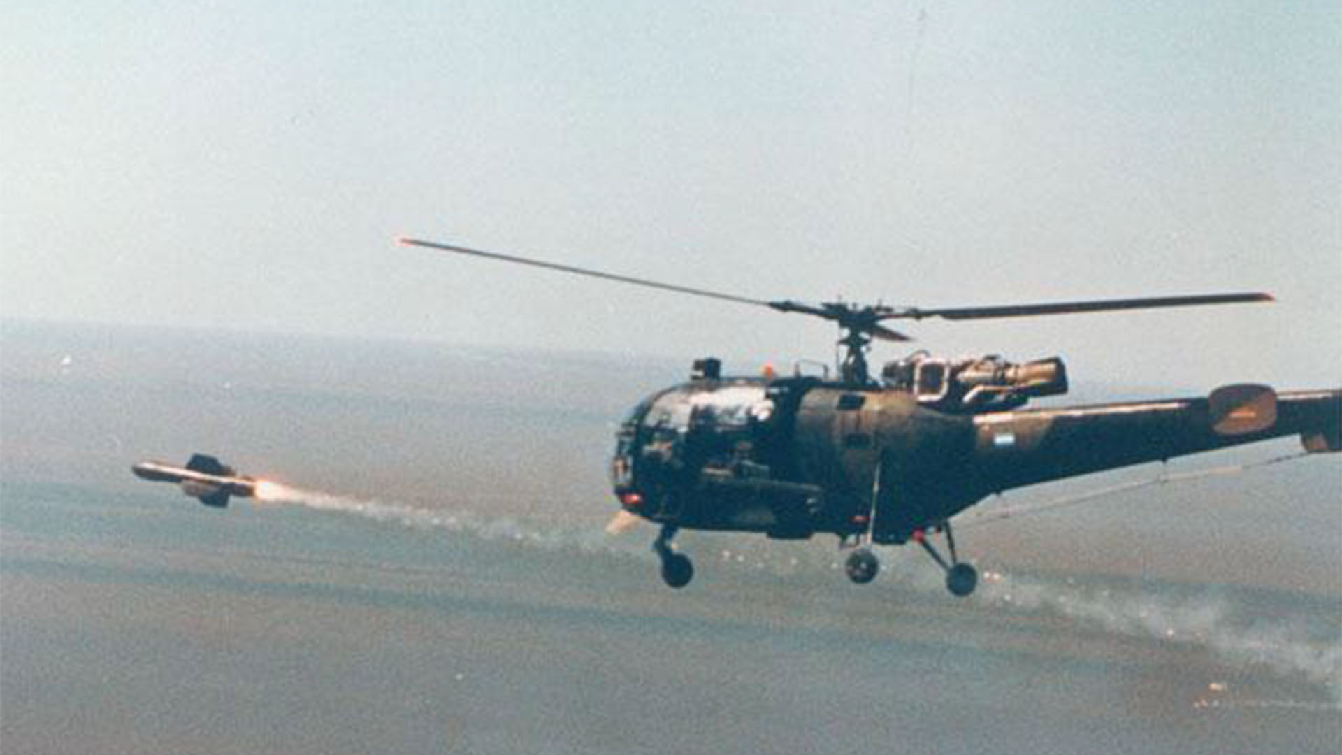 Alouette lanzando misiles AS-11