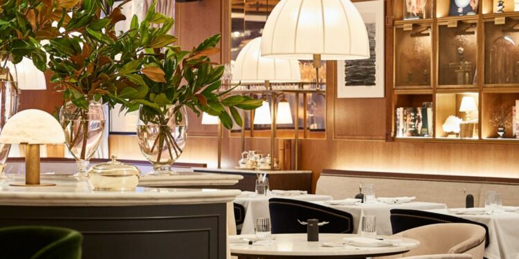 7 restaurantes de hotel que estn escondidos en Madrid y son la mejor opción para no ir a los mismos sitios que todo el mundo