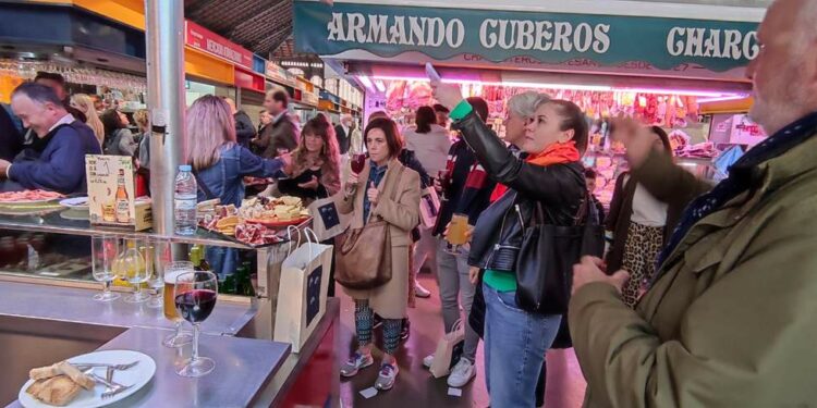 Agentes de viajes franceses del turoperador Salaün Holidays profundizan en la...