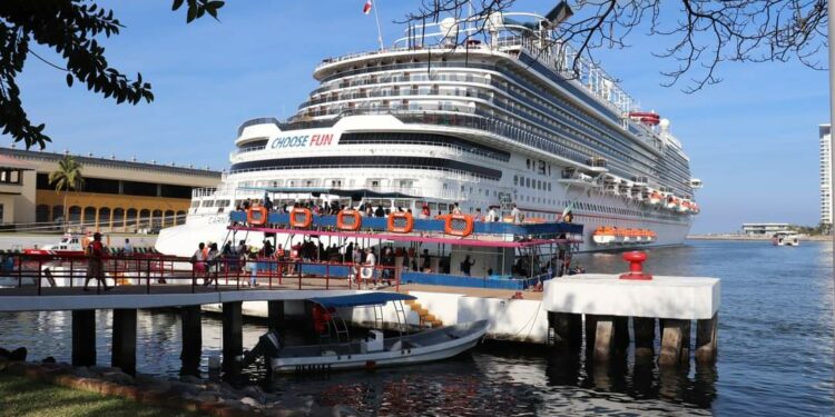 Arribarán 11 cruceros a Puerto Vallarta durante mayo