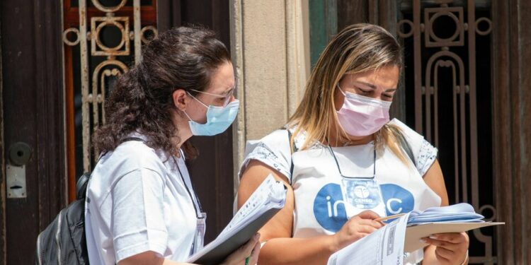 Censo 2022: la provincia de Buenos Aires habilitó los viajes gratuitos en el transporte público para los censistas