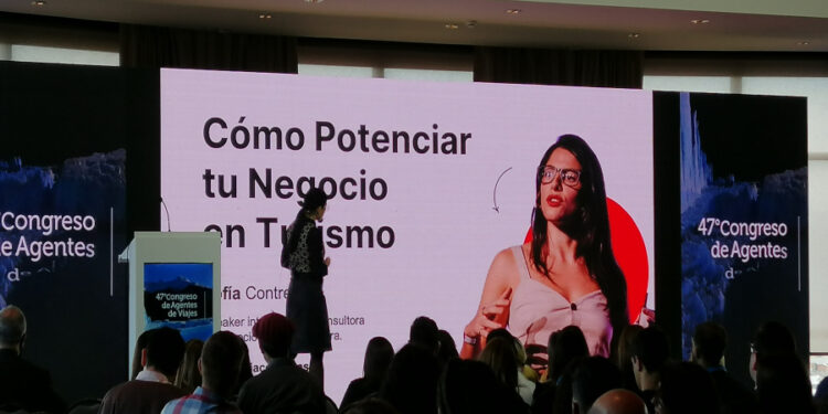Cerro el 47 Congreso de Agentes de Viajes en el Calfate