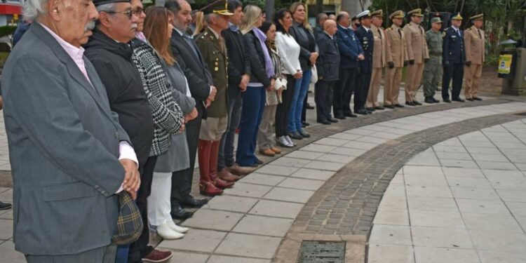Concordia rindió homenaje a los caídos y sobrevivientes del Crucero General Belgrano