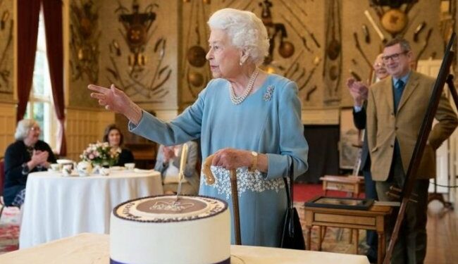 La reina isabel en su celebración