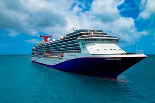 Pasajeros de crucero Carnival Spirit tuvieron que desembarcar en Seattle