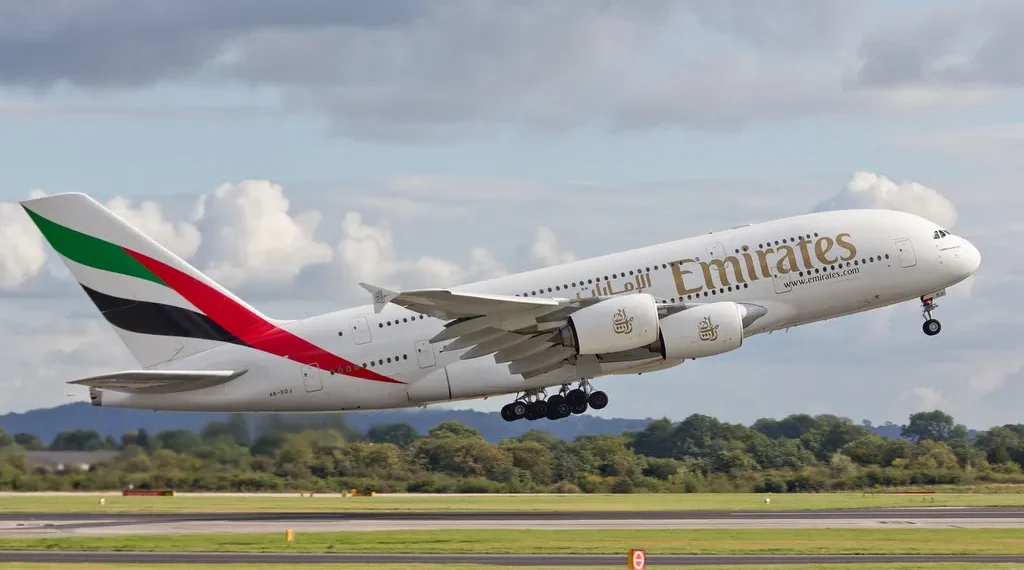 Descubre los beneficios y ofertas que traen los boletos de Emirates, para viajar a Dubái este verano