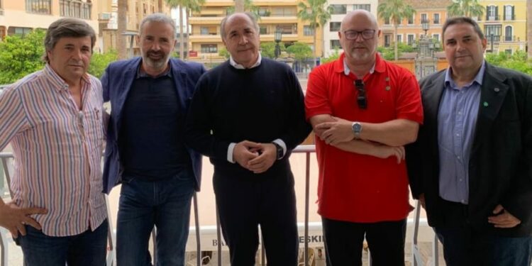 El Ayuntamiento de Algeciras mediará en el conflicto de las agencias de viaje