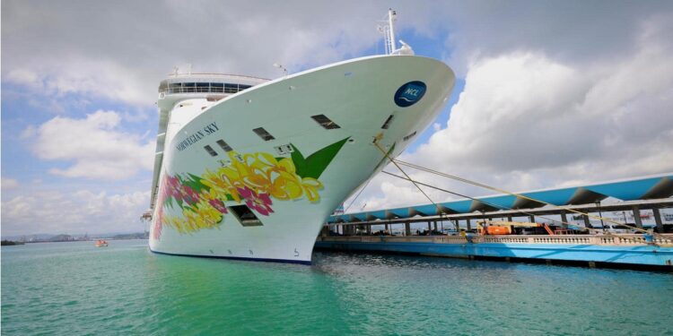 El crucero Norwegian Sky llegó a Puerto Rico