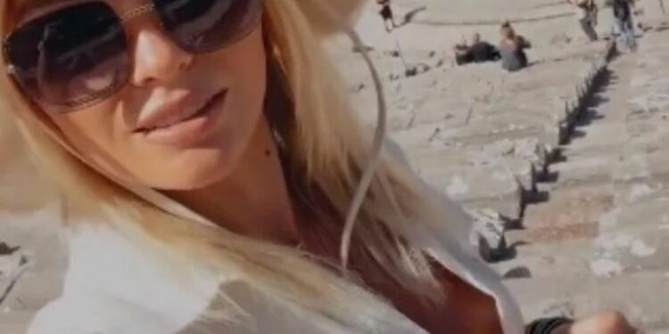 El lujoso viaje a Grecia de Irina Baeva y Gabriel Soto