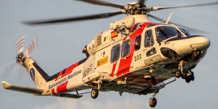 Evacúan en helicóptero al pasajero de un crucero que navegaba por Algeciras