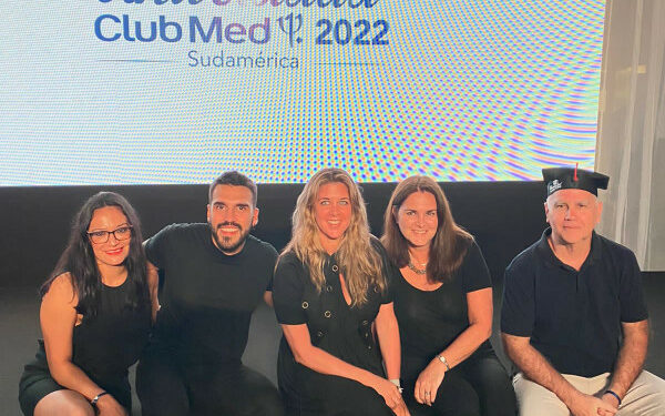 Ganadores de la Campaña Universidad Club Med de DTP Travel Group viajaron al evento - Agencias de Viajes y Operadores