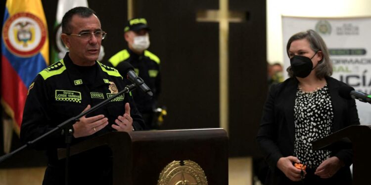 La Nación / Policía de Colombia instaló 26 puestos de control con 250 agentes en toda Cartagena