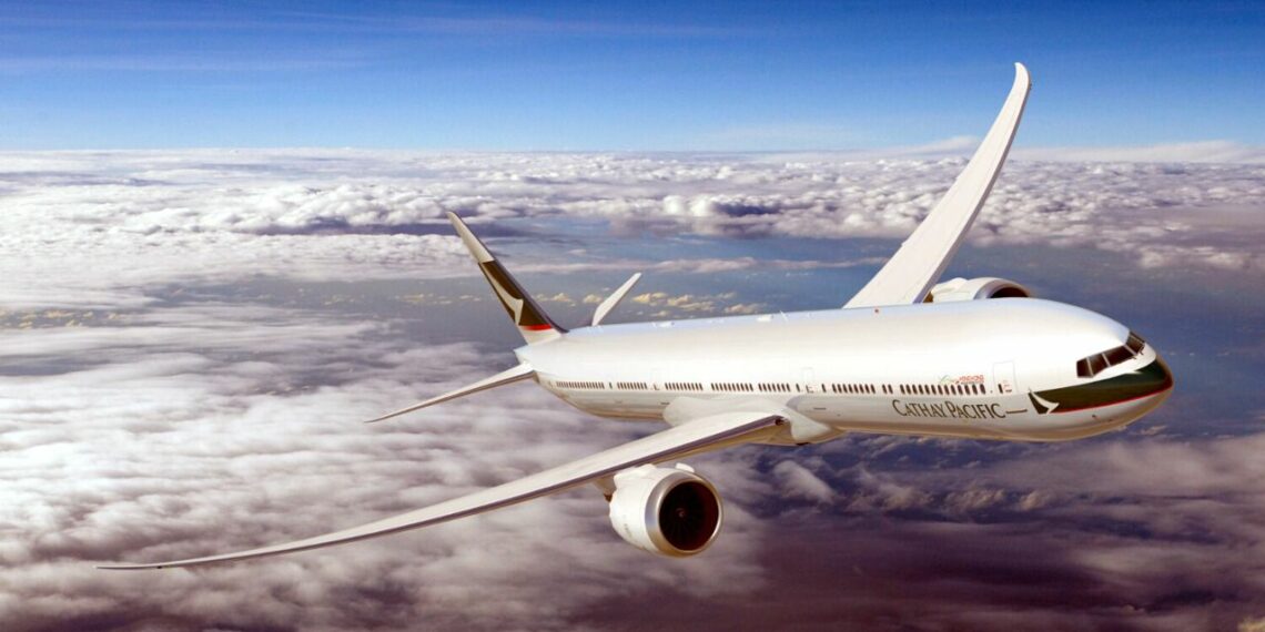 La aerolínea Cathay Pacific presenta su programa de verano
