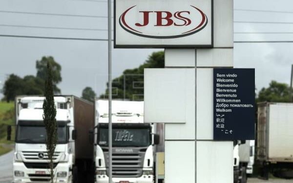 La brasileña JBS se hace con el control de la española BioTech Foods