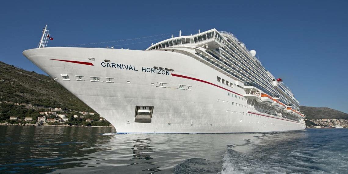 Los líderes mundiales de las líneas de cruceros informan de un récord en reservaciones de viajes, a pesar del COVID-19