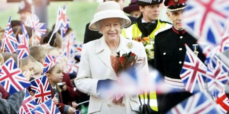 Los viajes al extranjero más memorables de la reina Isabel II