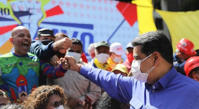 Maduro aprueba bono único para los que fueron jubilados desde 2018 (+monto)