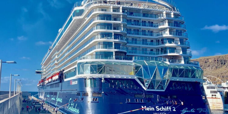 Más de 70 mil viajeros llegaron a La Gomera en crucero esta temporada