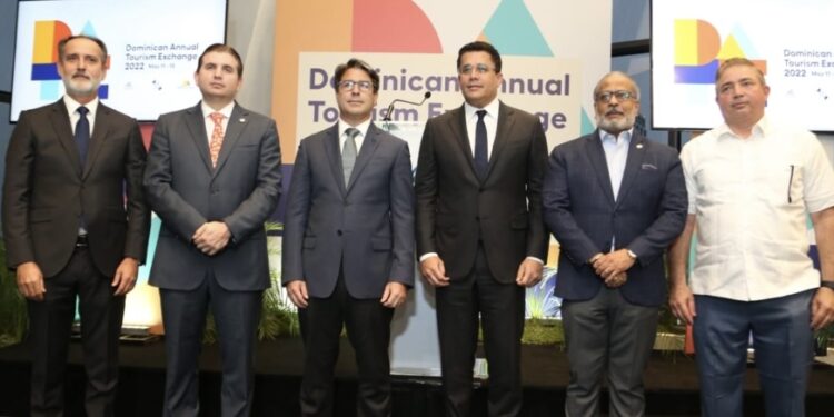 Ministro de Turismo y presidente de Asonahores resaltan el desarrollo feria turística DATE 2022