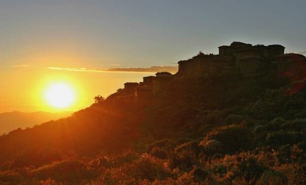 A dos o tres horas de Lima, se encuentra Rúpac, una joya arquitectónica conocida a menudo como el Machu Picchu limeño.