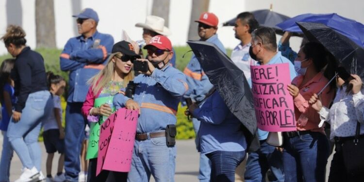 Toman cruceros de Hermosillo agremiados del Sindicato del Ayuntamiento | Noticias de Sonora