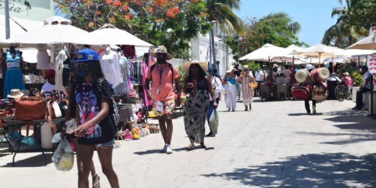 Turistas huyen de Progreso; de 5 mil visitantes sólo permanece el 20%