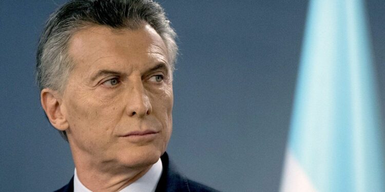 autorizan viajes al exterior de Mauricio Macri